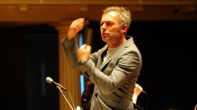 photo of charles Hazlewood conducting