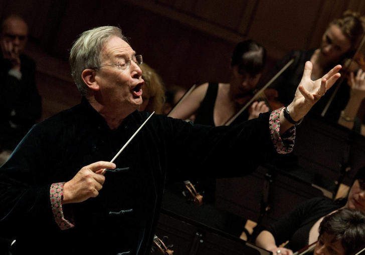 Photo of Gardiner conducting