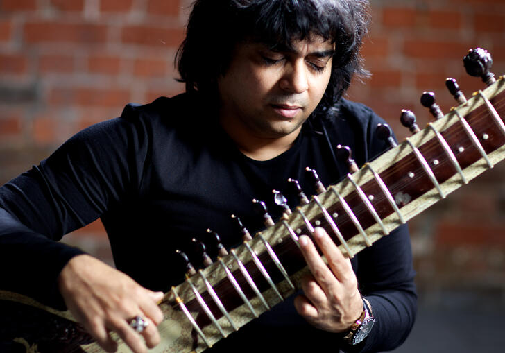Niladri Kumar playing the sitar