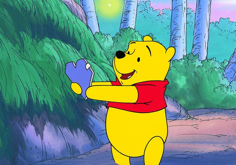 Winnie the Pooh gets a Valentine's card