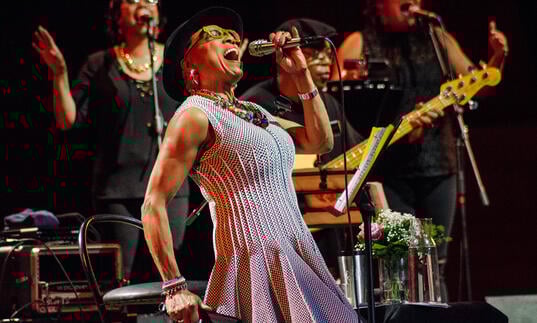 Dee Dee Bridgewater on stage singing
